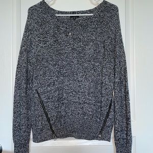 Express Distressed Sweater S